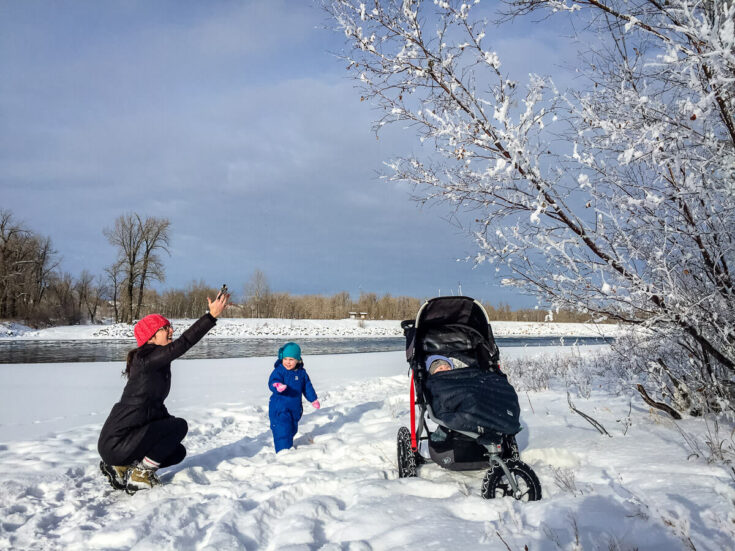 5 Best Outdoor Winter Activities with a Baby Baby Can Travel