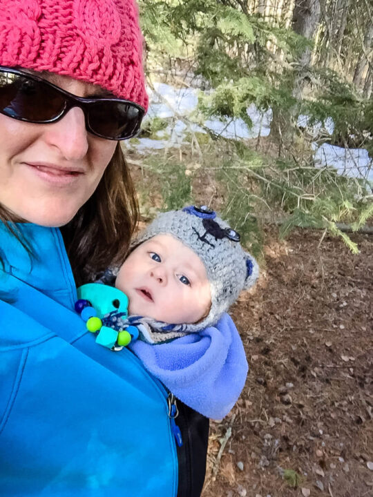 5 Best Outdoor Winter Activities with a Baby Baby Can Travel