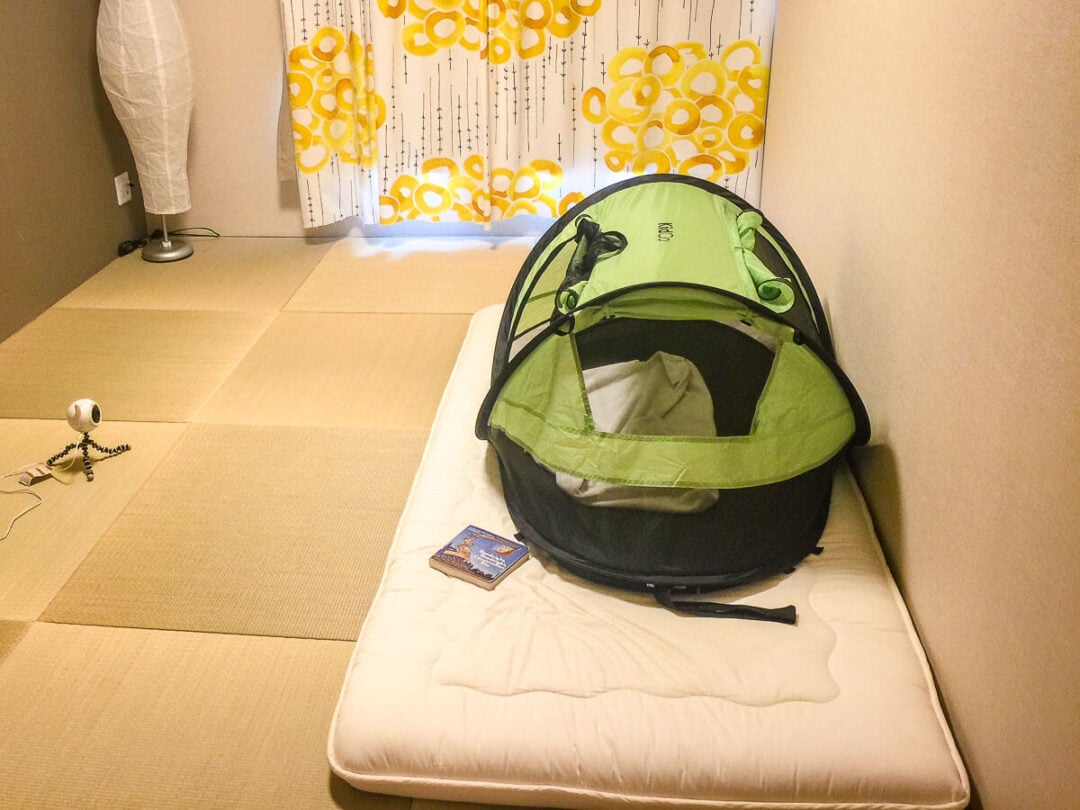 KidCo PeaPod Plus Travel Bed Review Baby Can Travel